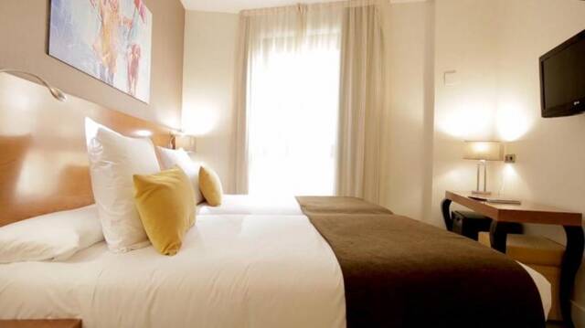 Tweepersoonskamer van Hotel Puerta de Toledo Madrid