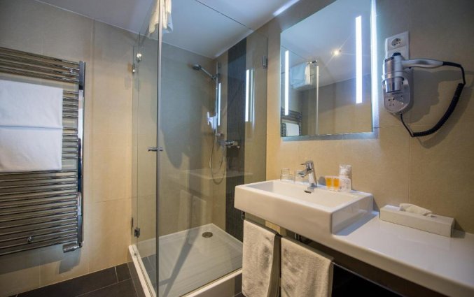 Badkamer van The Three Corners Hotel Art Budapest