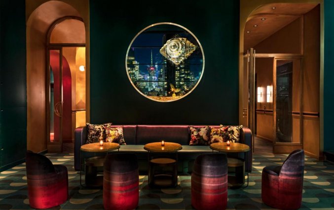 Zithoek van hotel Moxy NYC Chelsea