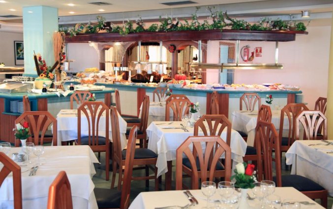 Ontbijtzaal in TRH Jardin del Mar Mallorca