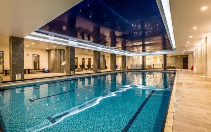 Binnenzwembad Hotel Holiday Inn Kensington High Street