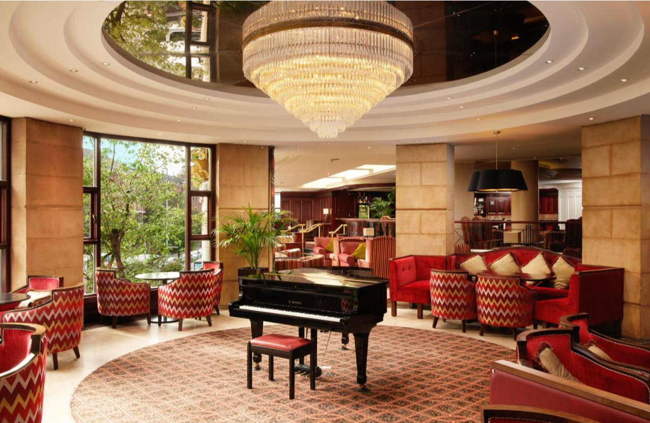 Lobby van Europa Hotel Belfast