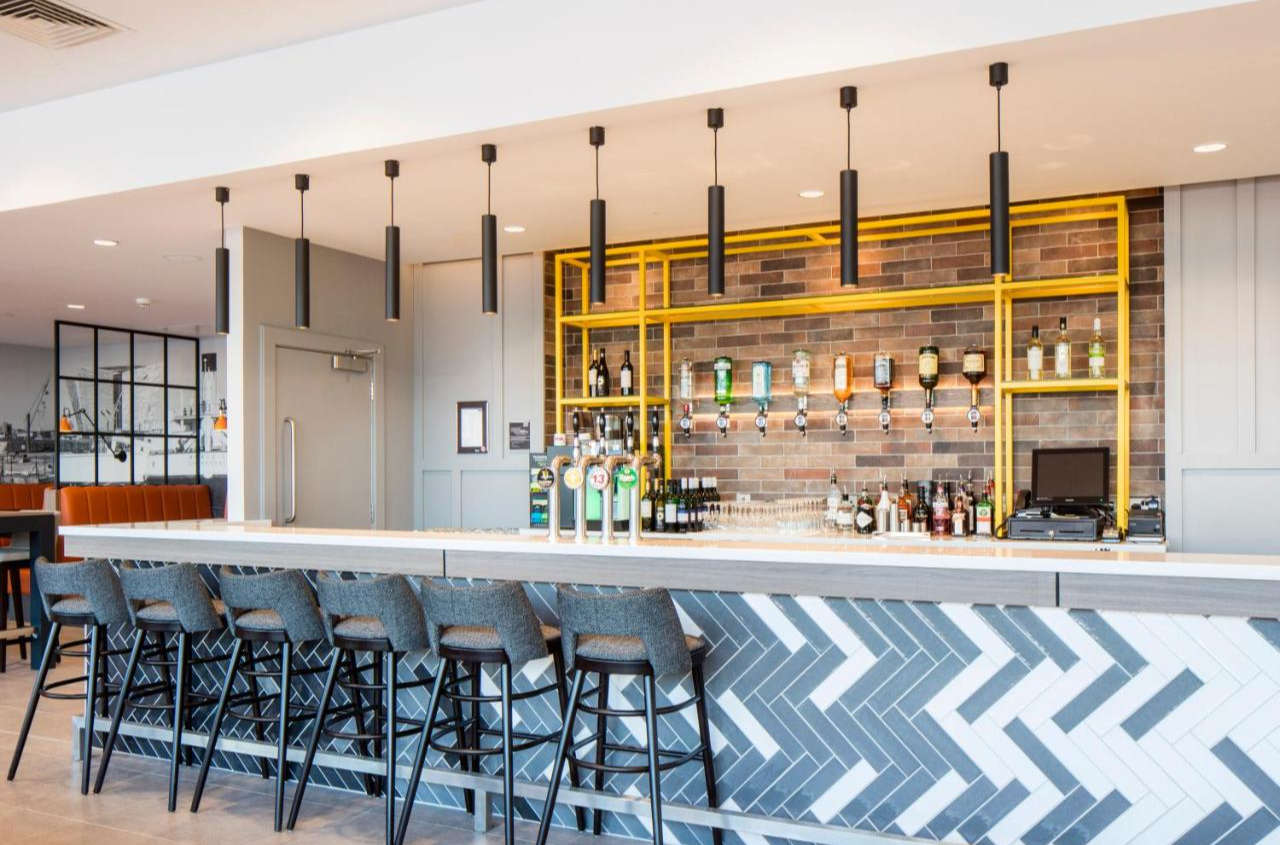 Bar van Hampton by Hilton Belfast City Centre