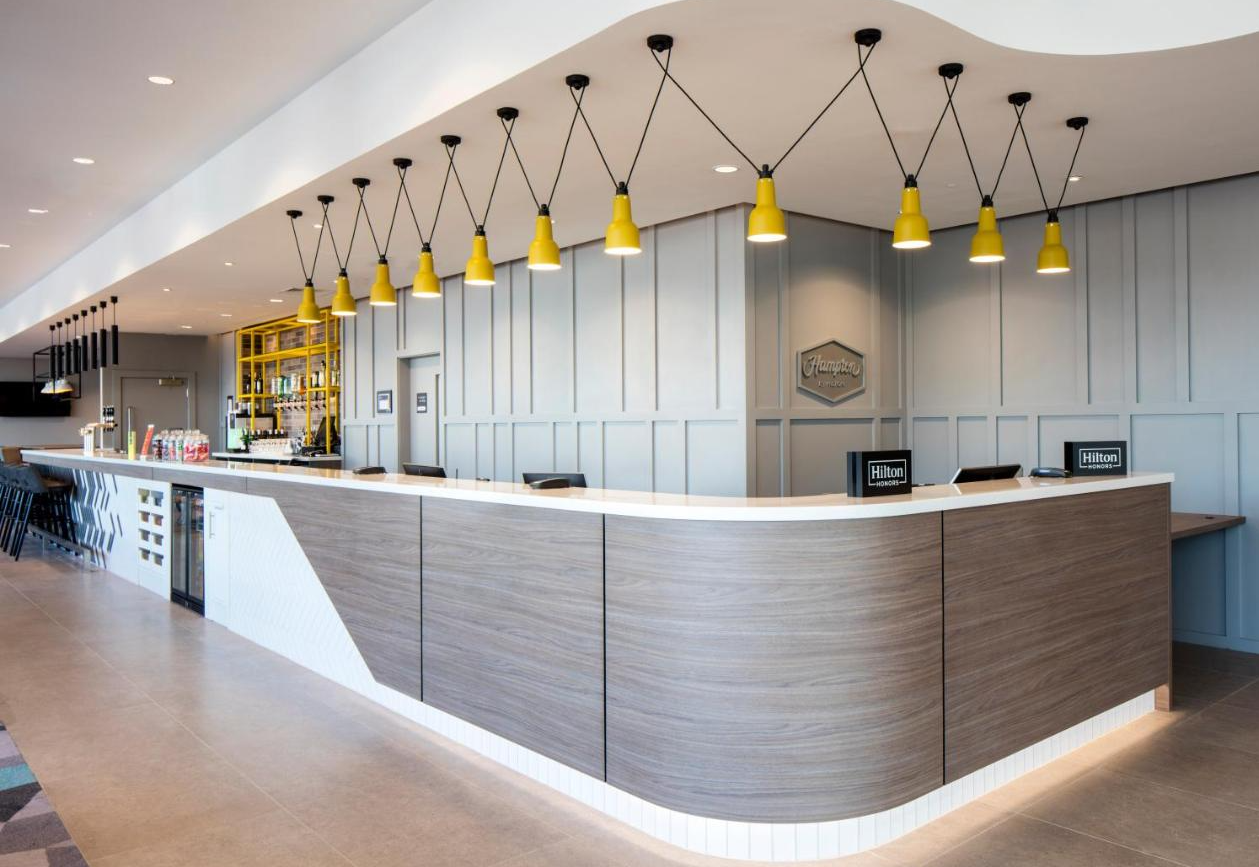 Receptie van Hampton by Hilton Belfast City Centre