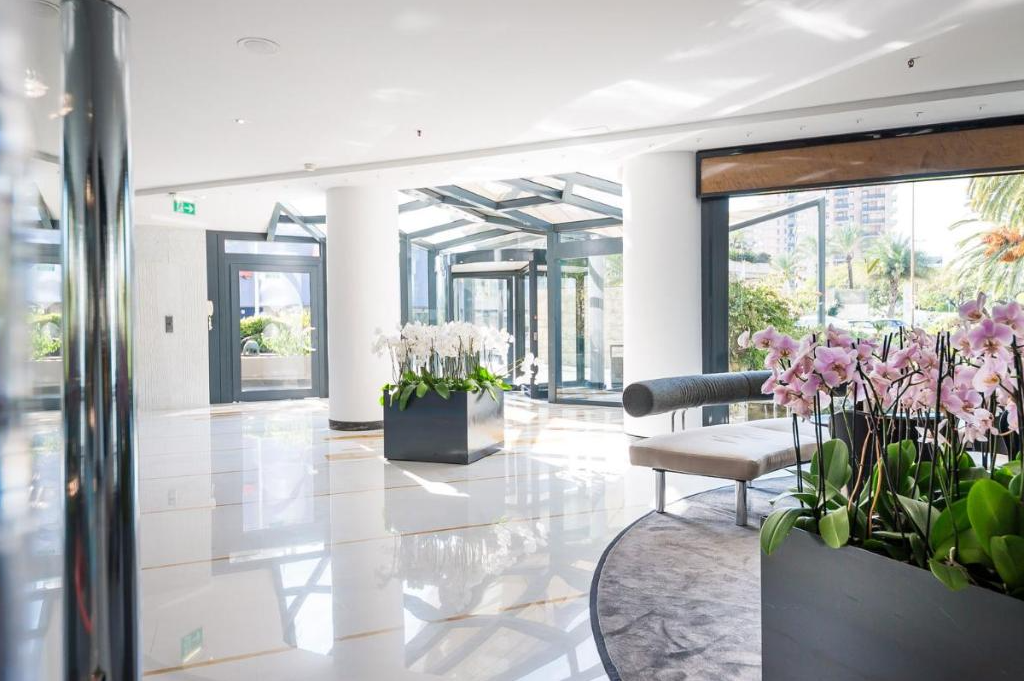 Hal vanHotel The Nicolaus Bari 