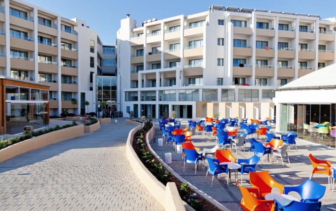 Terras van Resort DB Seabank op Malta