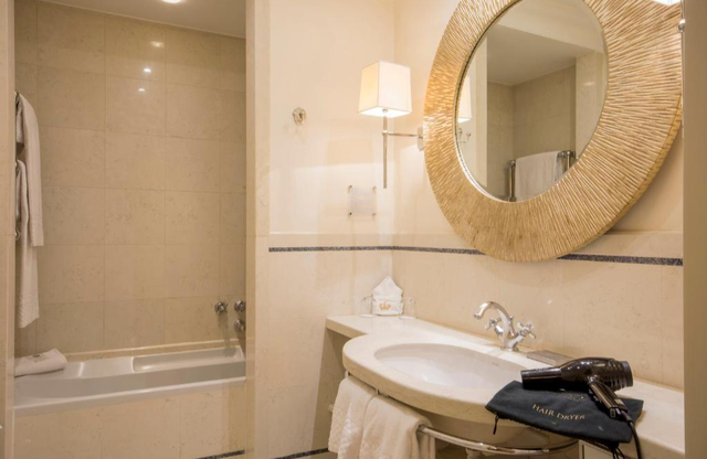 Kamer van Hotel Corona d Oro in Bologna