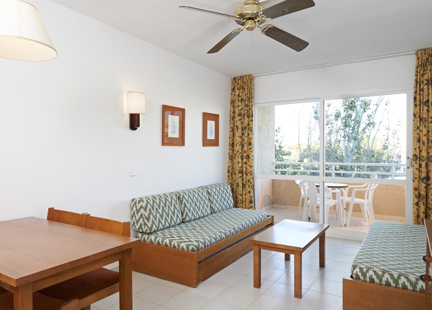 Hotel Club Cala Romani