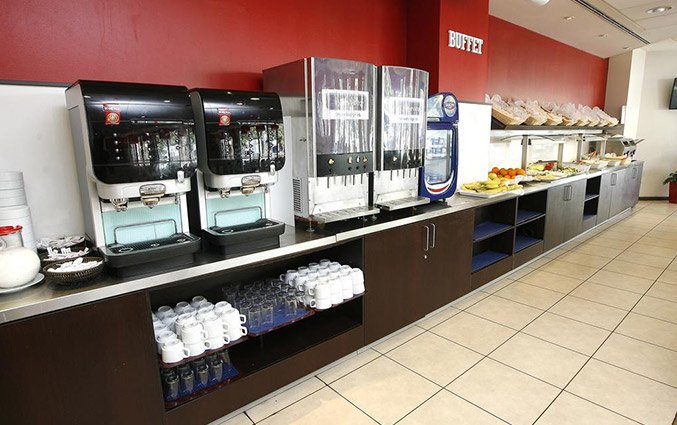Ontbijtbuffet van Hotel Travelodge Poblenou in Barcelona