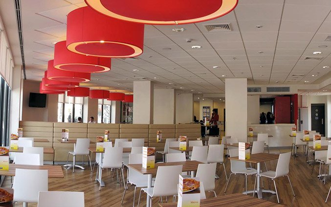 Ontbijtzaal van Hotel Travelodge Poblenou in Barcelona