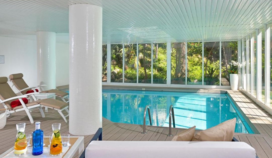 Binnenzwembad Hotel Victoria Gran Meliá Mallorca