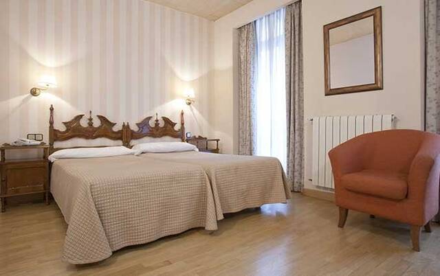 Tweepersoonskamer van Hotel Regente in Madrid