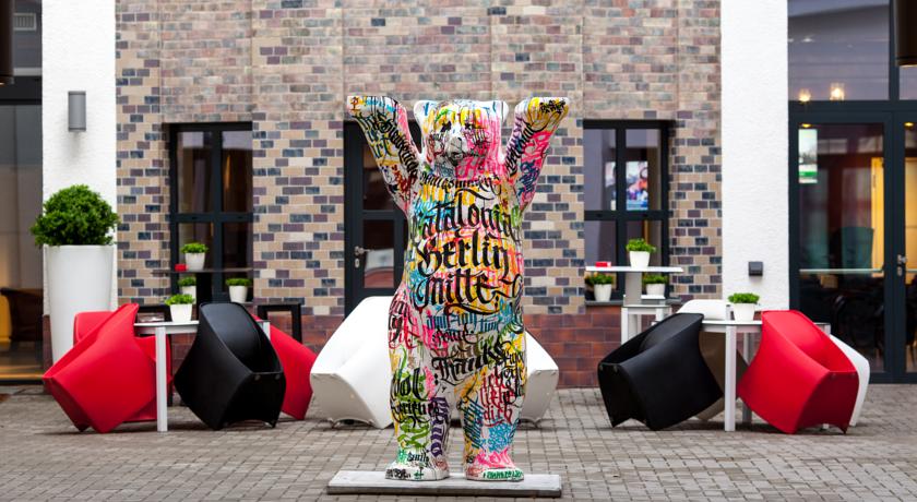 Terras van Hotel Catolonia Berlin Mitte in Berlijn