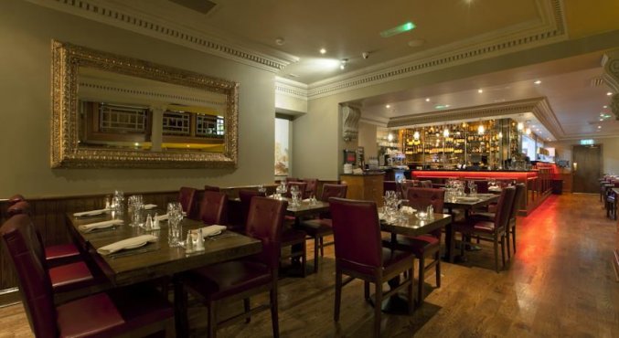 Restaurant van hotel Harcourt in Dublin
