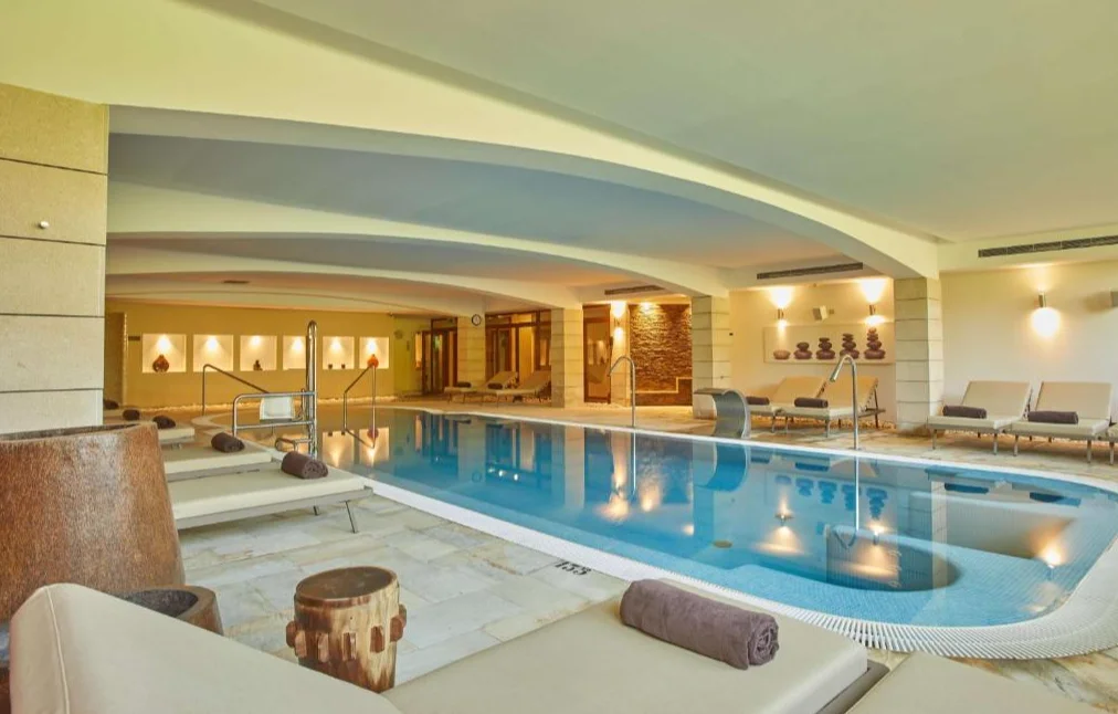Binnenzwembad van Zoetry Mallorca Wellness en Spa op Mallorca