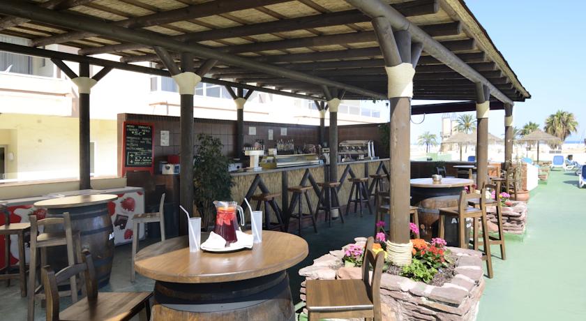 Terras van Appartementen PYR Fuengirola Costa del Sol