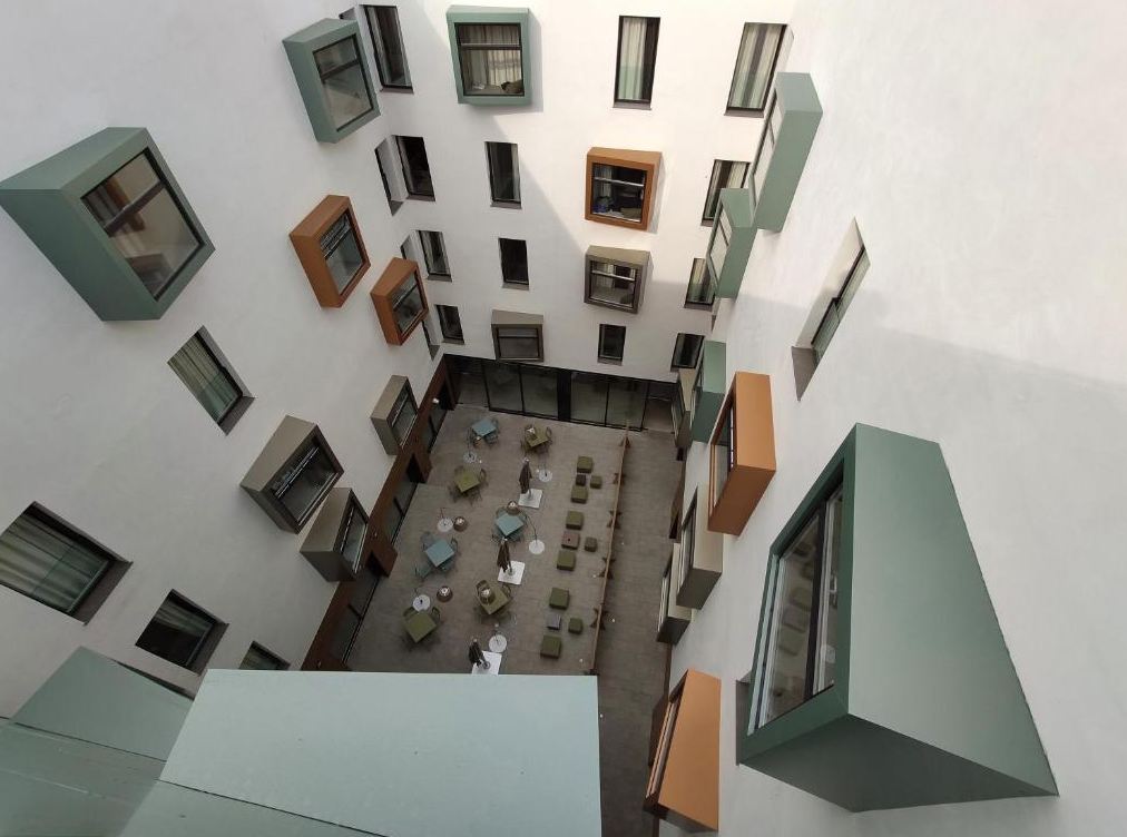 Hotel Macia Sevilla Kubb