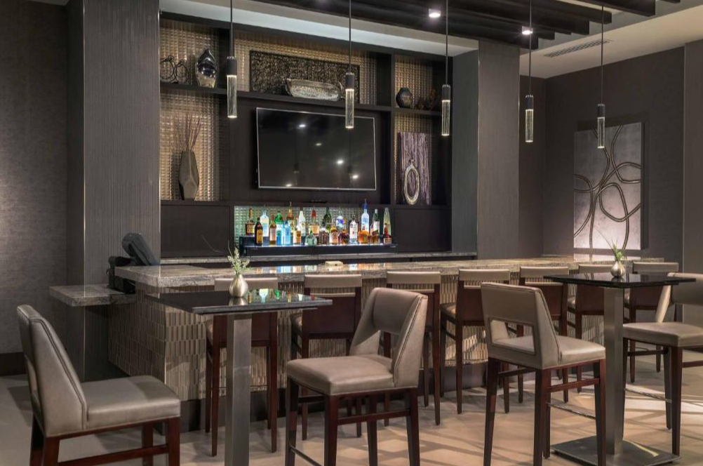 Courtyard by Marriott Edgewater NYC Area