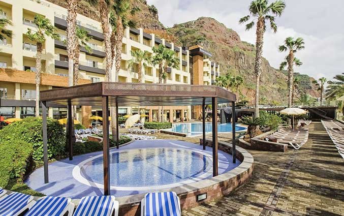Hotel Savoy Calheta Beach