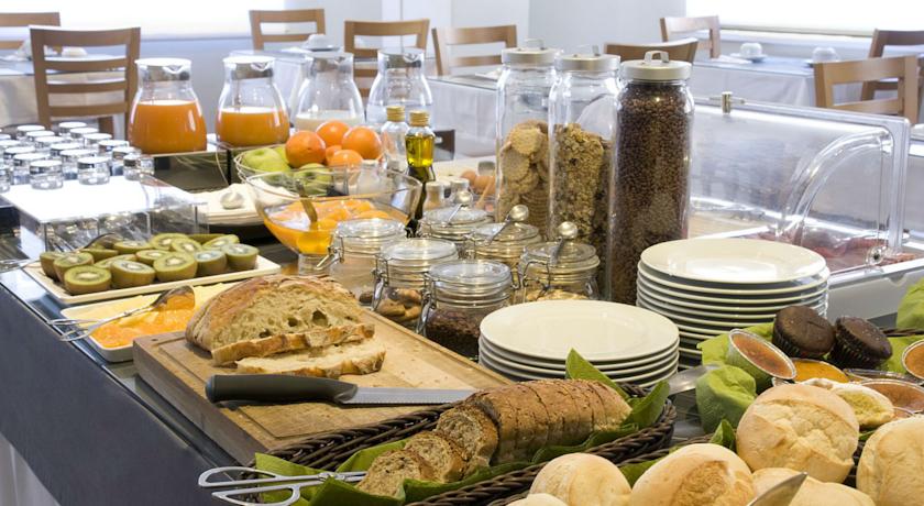 Ontbijt van Hotel Clip Gaia Porto in Porto