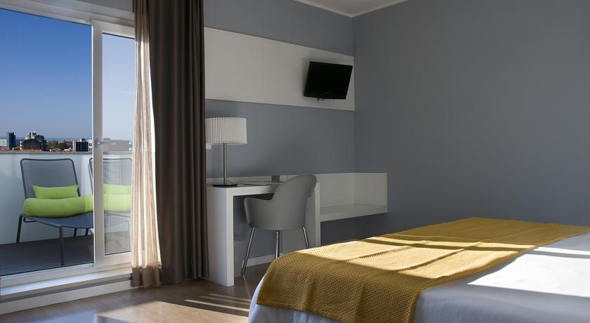 Tweepersoonskamer van Hotel Clip Gaia Porto in Porto