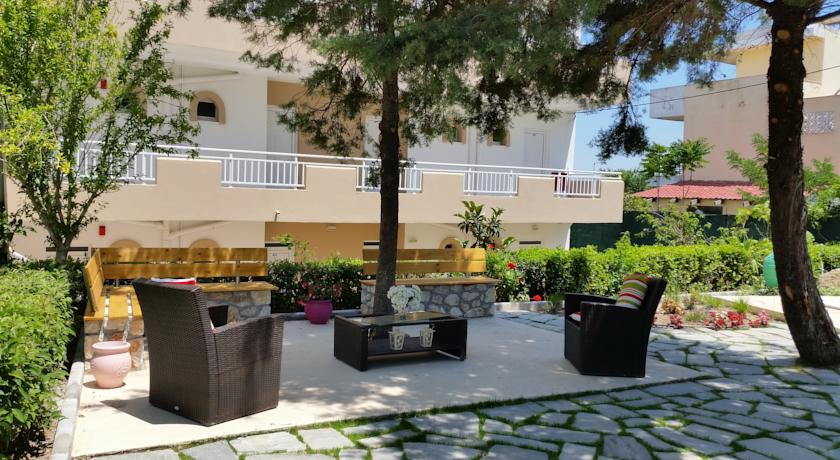 Terras van Stavris Studios Rhodos