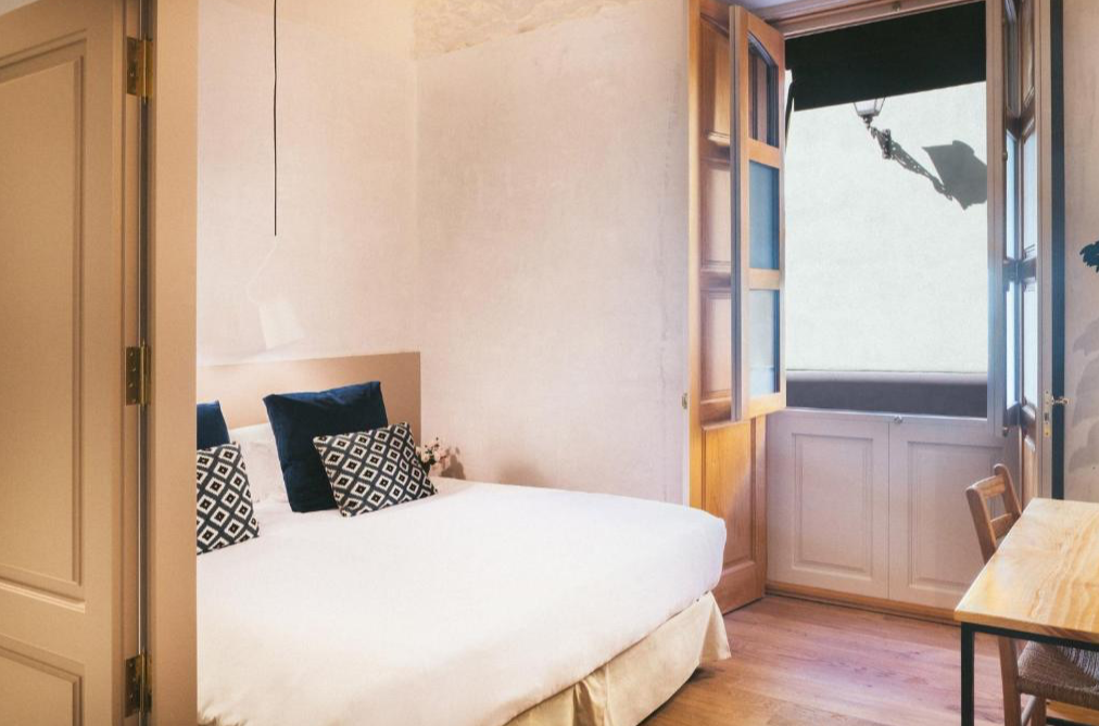 VEINTIUNO Emblematic Hotels