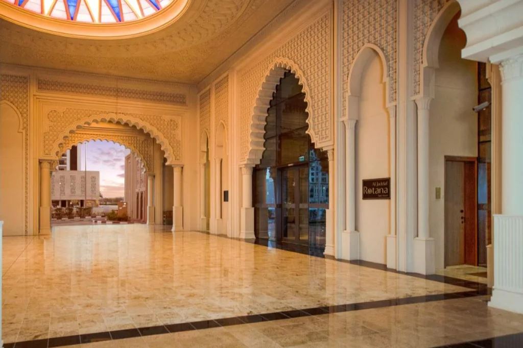 Al Jaddaf Rotana Suite Hotel