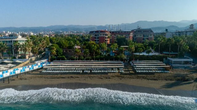 Palmeras Beach Hotel