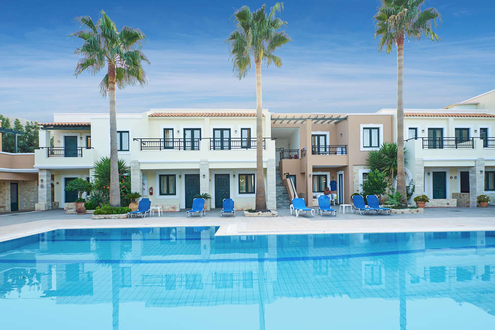 Dionysos Apartments and Studios