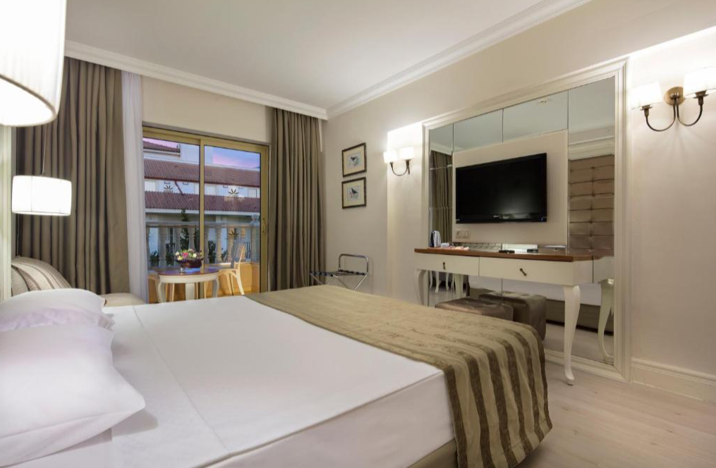 Aydinbey Famous Resort