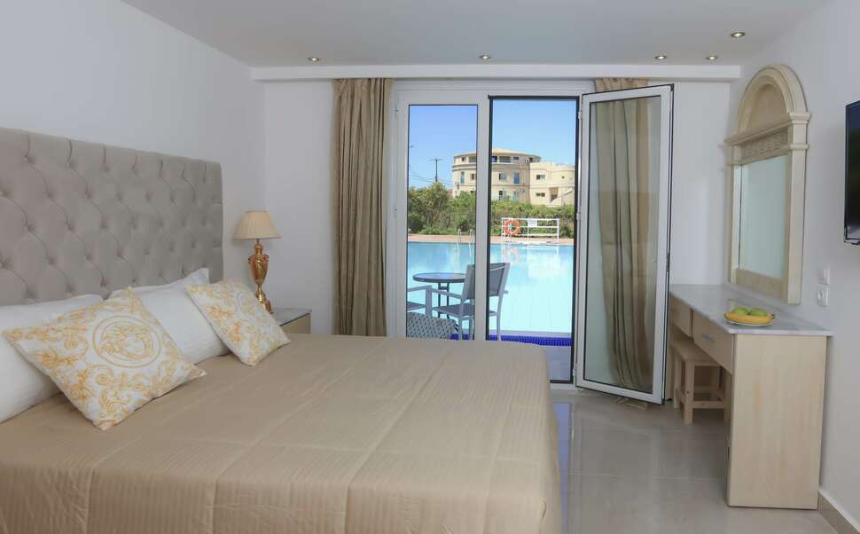 Cavomarina Beach Hotel