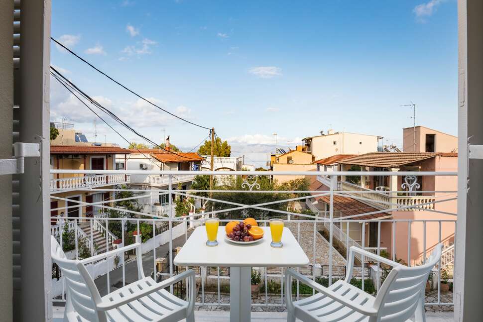 Bella Vista Hotel and Studios