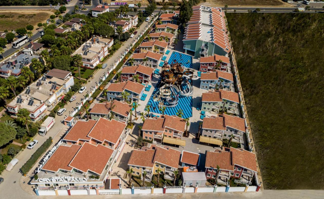 Crystal Club World of Colours