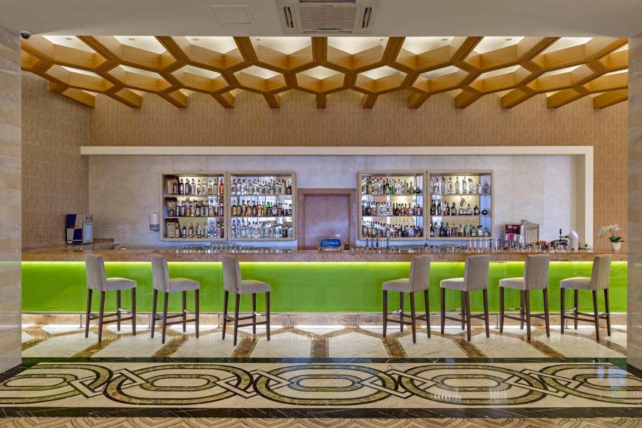 Royal Holiday Palace