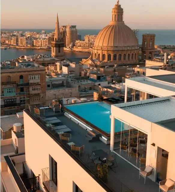 The Embassy Valletta Hotel gebouw