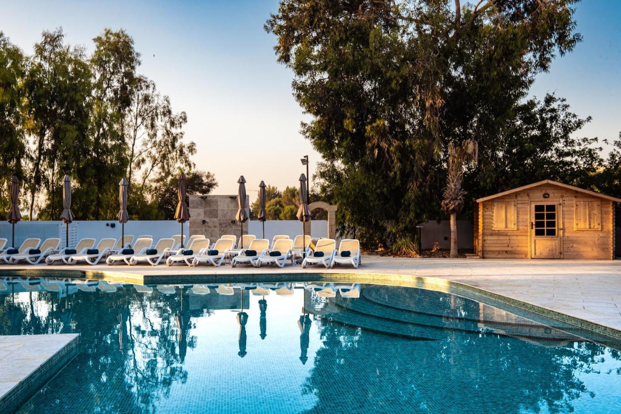 Urban Valley Resort and Spa