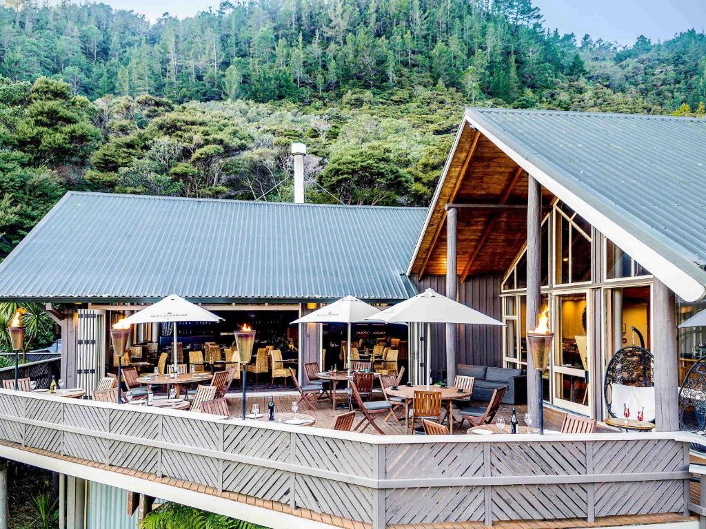 Bar in het Grand Mercure Puka Park Resort