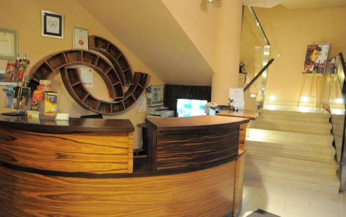 Receptie en lobby van Hotel Poleski in Krakau