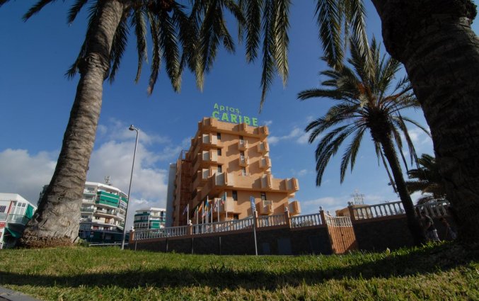 Vooraanzicht van appartementen Caribe