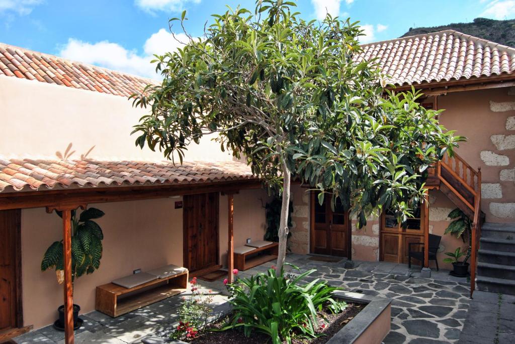 Hotel Rural El Mondalon - binnenplaats