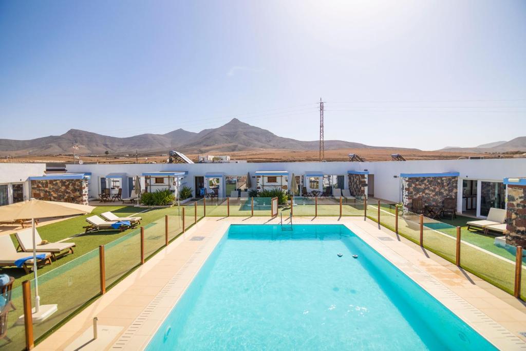 Hotel Boutique Rosario Martin - zwembad met bergzicht