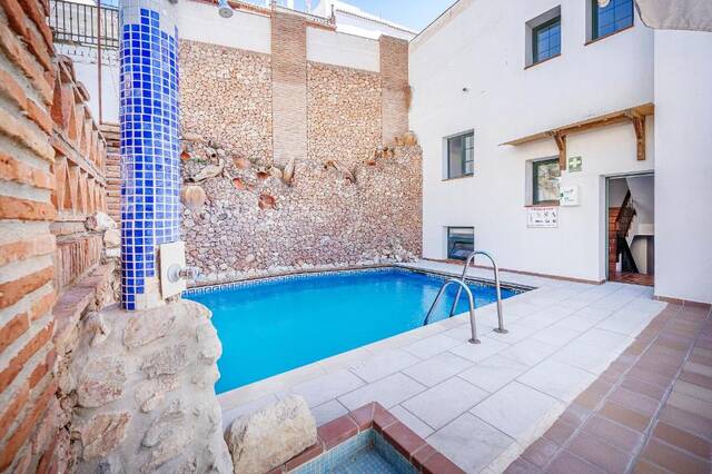 Beneste Frigiliana - zwembad op de patio