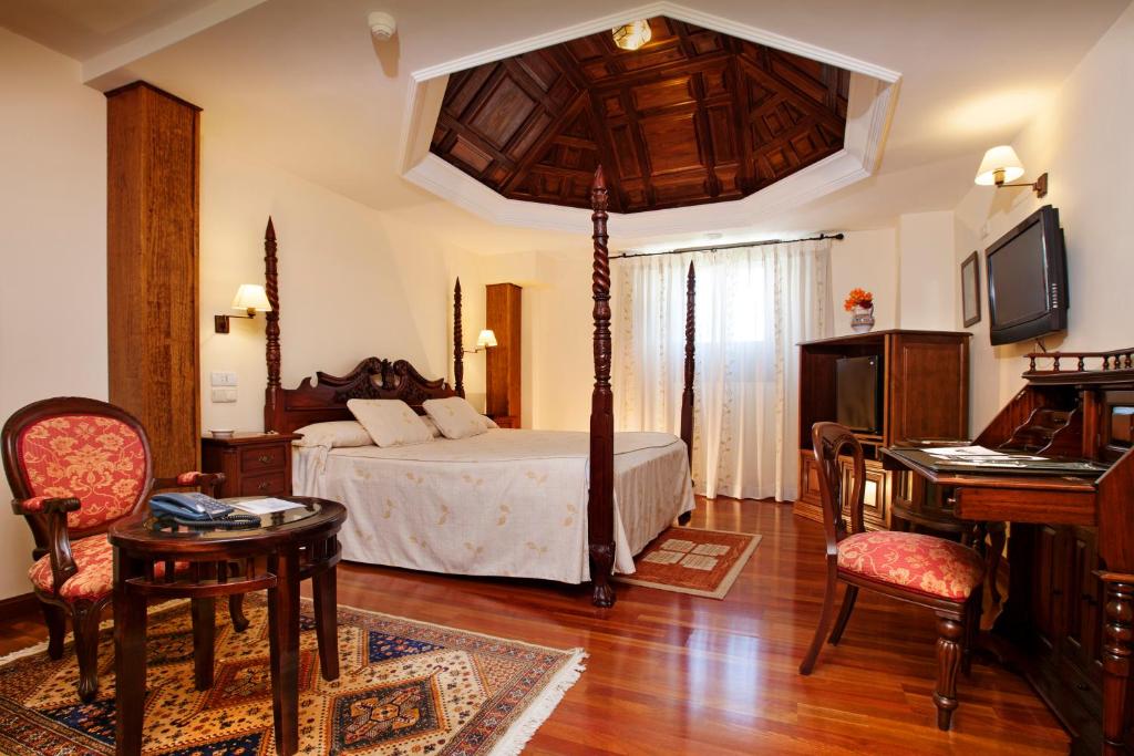 Finca Eslava - kamer met hemelbed