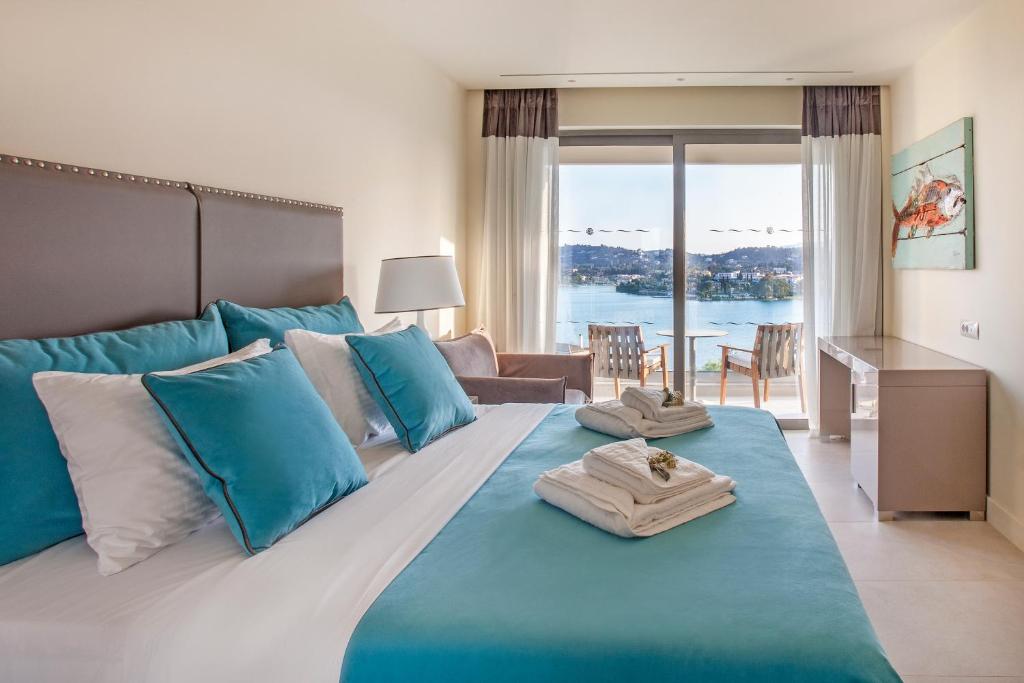 Rodostamo Hotel en Spa - slaapkamer met zeezicht