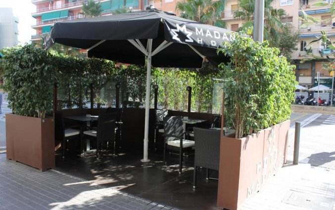 Terras van Hotel Madanis Barcelona