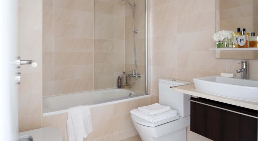 Badkamer Eric Vökel Boutique Apartments Gran Vía Suites