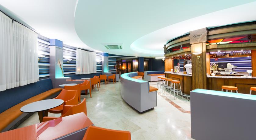 Bar van Elba Lucia Sport & Suite Hotel op Fuerteventura