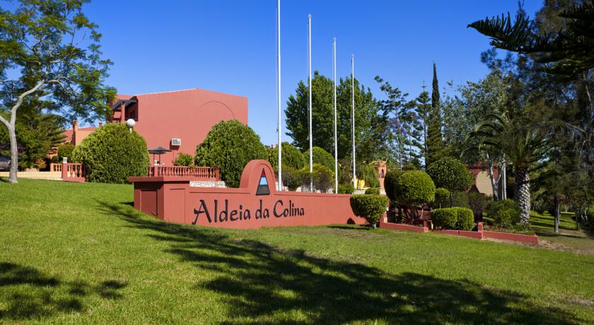 De entree van Appartementen Colina Village Carvoeiro Algarve