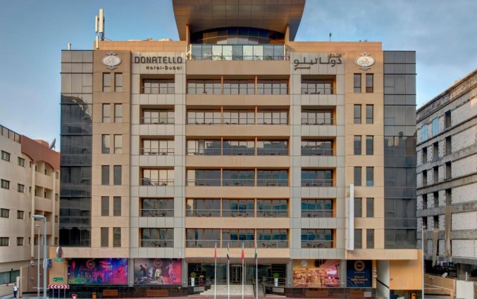 Voorkant van Hotel Donatello in Dubai